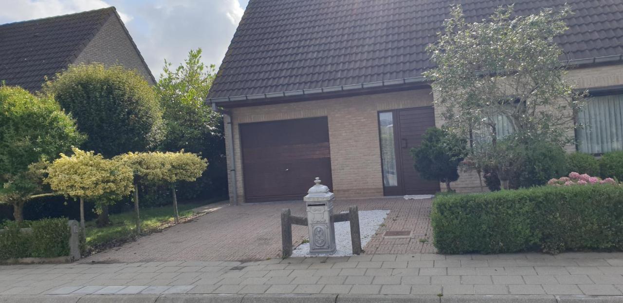 Homestay Prive Kamer Met Eigen Douche En Lavabo